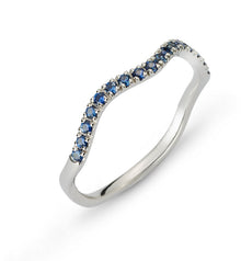 Ring Weissgold 750, geschwungene Form "Wave" 17 Safire total ct.